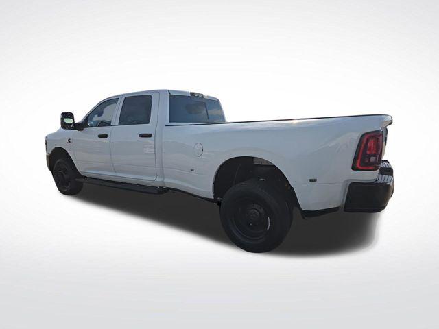 2026 RAM Ram 3500 RAM 3500 TRADESMAN CREW CAB 4X4 8 BOX