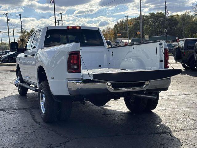 2026 Ram 3500 Tradesman Crew Cab 4x4 8' Box