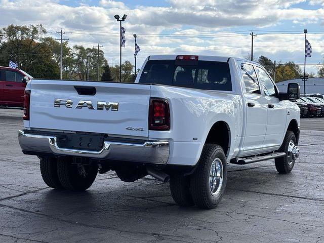 2026 Ram 3500 Tradesman Crew Cab 4x4 8' Box