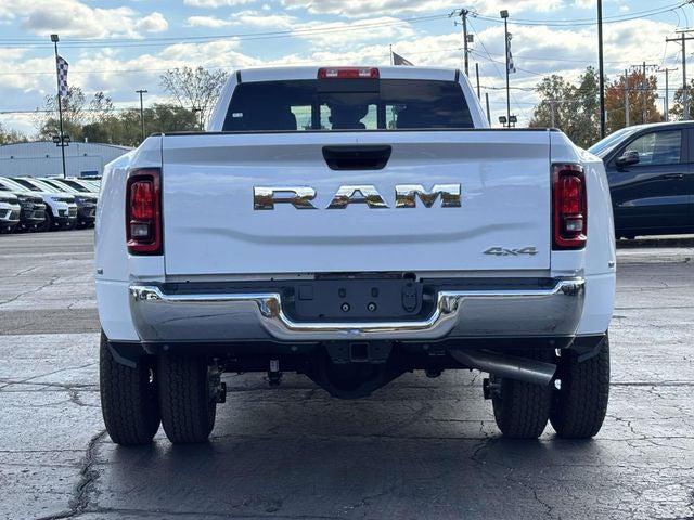 2026 Ram 3500 Tradesman Crew Cab 4x4 8' Box