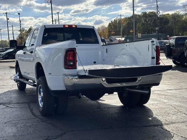 2026 Ram 3500 Tradesman Crew Cab 4x4 8 Box