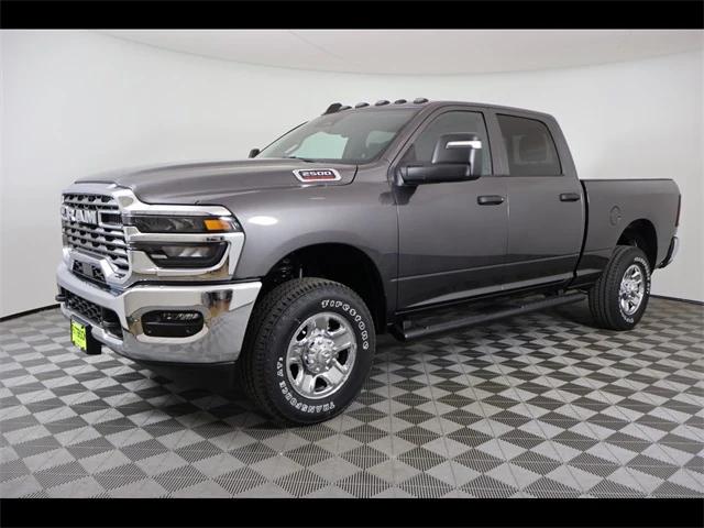 2026 RAM Ram 2500 RAM 2500 TRADESMAN CREW CAB 4X4 64 BOX