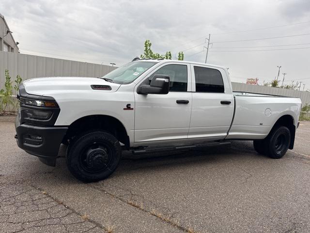 2026 RAM Ram 3500 RAM 3500 TRADESMAN CREW CAB 4X4 8 BOX 2026 RAM Ram 3500 RAM 3500 TRADESMAN CREW CAB 4X4 8 BOX