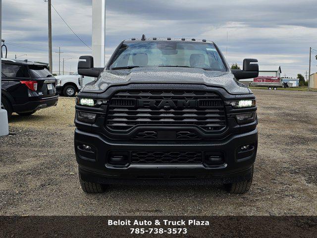 2026 RAM Ram 3500 Chassis Cab RAM 3500 TRADESMAN CHASSIS REGULAR CAB 4X4 60 CA 2026 RAM Ram 3500 Chassis Cab RAM 3500 TRADESMAN CHASSIS REGULAR CAB 4X4 60 CA