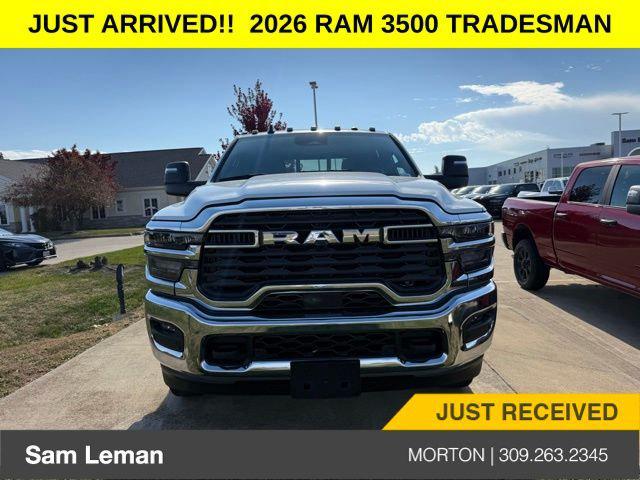 2026 RAM Ram 3500 RAM 3500 TRADESMAN CREW CAB 4X4 8 BOX