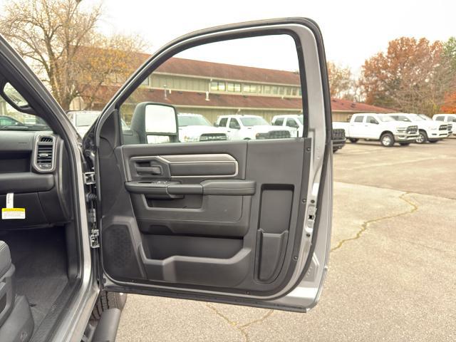 2024 Ram 2500 Tradesman Regular Cab 4x2 8' Box