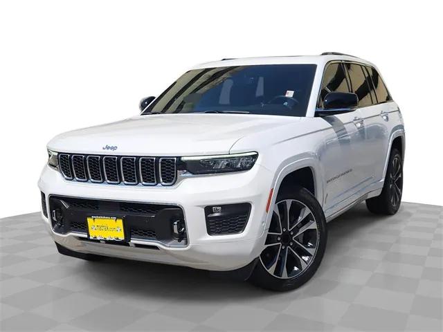 2022 Jeep Grand Cherokee Overland 4x2 2022 Jeep Grand Cherokee Overland 4x2