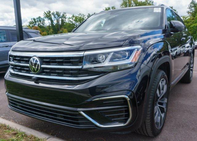2022 Volkswagen Atlas Cross Sport 3.6L V6 SEL Premium R-Line
