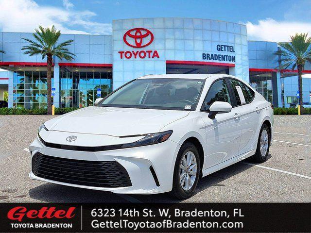 2025 Toyota Camry LE