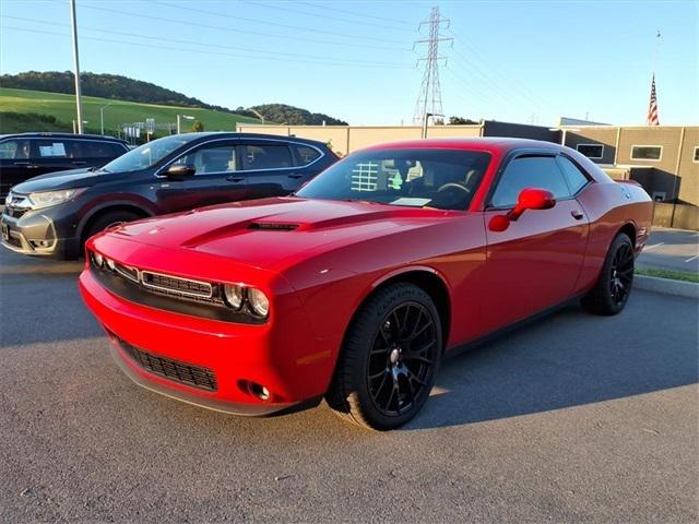 2016 Dodge Challenger SXT Plus