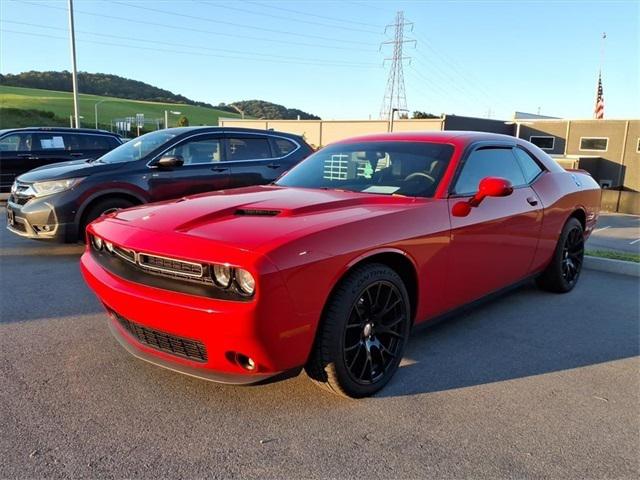 2016 Dodge Challenger SXT Plus