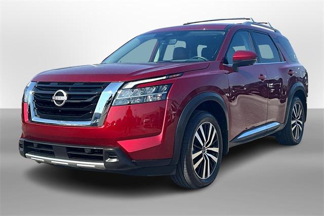 2024 Nissan Pathfinder Platinum FWD