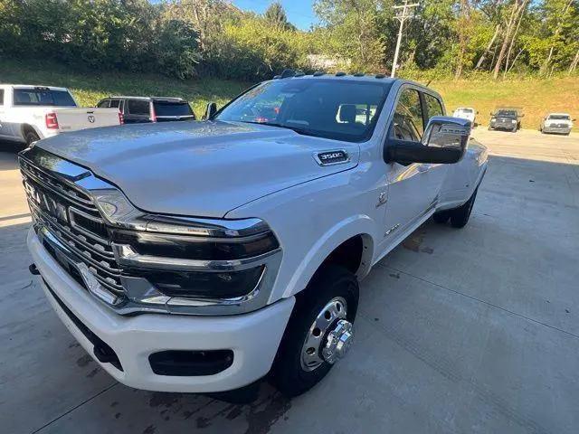 2026 Ram 3500 Limited Longhorn Crew Cab 4x4 8' Box
