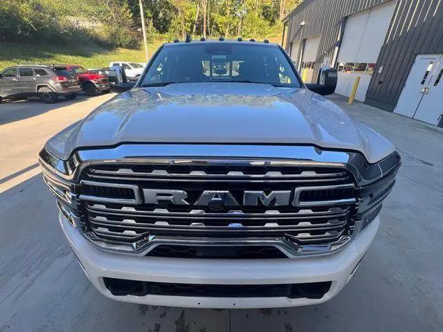 2026 Ram 3500 Limited Longhorn Crew Cab 4x4 8' Box