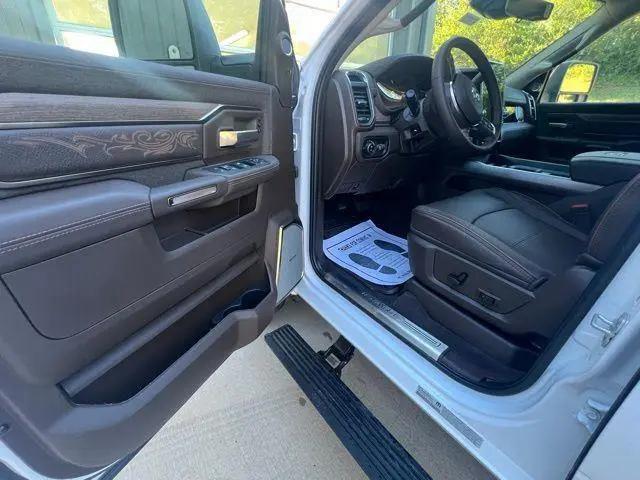 2026 Ram 3500 Limited Longhorn Crew Cab 4x4 8' Box