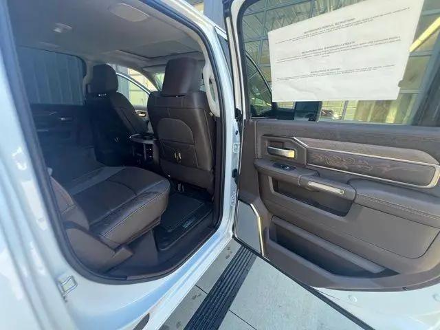 2026 Ram 3500 Limited Longhorn Crew Cab 4x4 8' Box