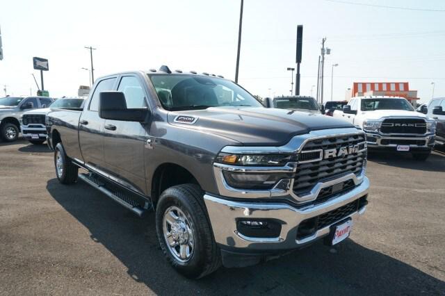2025 RAM Ram 2500 RAM 2500 TRADESMAN CREW CAB 4X4 8 BOX