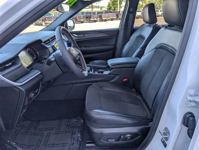 2024 Jeep Grand Cherokee Altitude 4x4 2024 Jeep Grand Cherokee Altitude 4x4