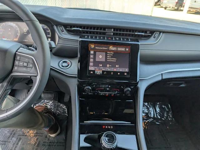 2024 Jeep Grand Cherokee Altitude 4x4 2024 Jeep Grand Cherokee Altitude 4x4