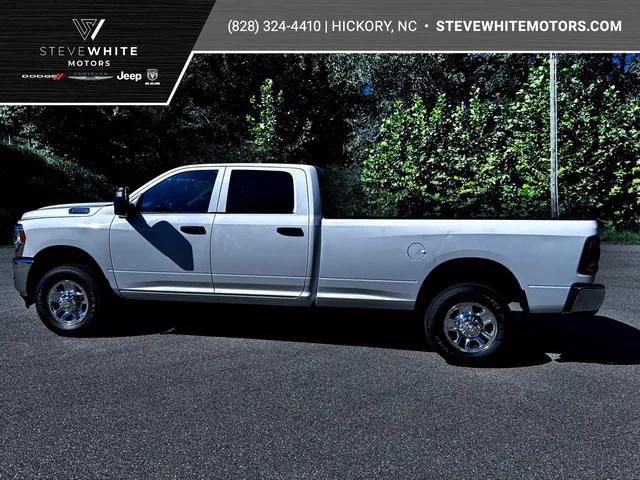 2024 RAM 3500 Tradesman Crew Cab 4x4 8 Box