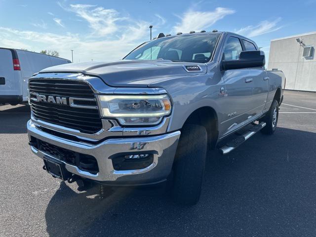 2020 RAM 2500 Big Horn Crew Cab 4X4 64 Box