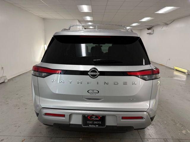 2025 Nissan Pathfinder SL FWD