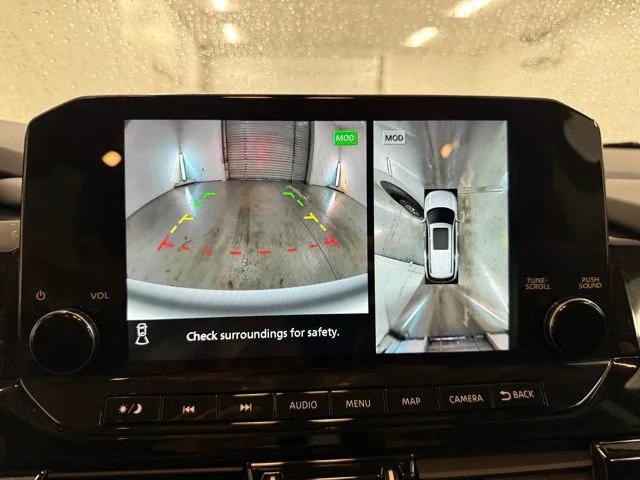 2025 Nissan Pathfinder SL FWD