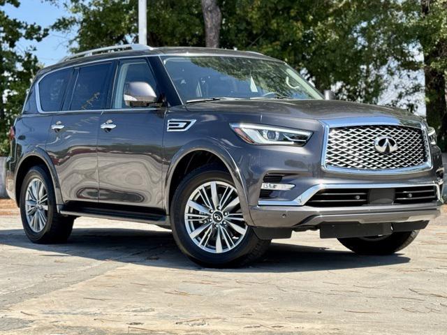 2023 INFINITI QX80 LUXE AWD