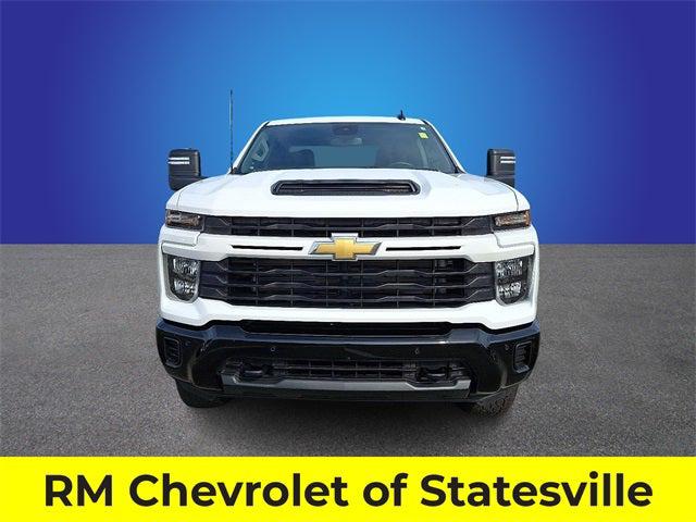 2025 Chevrolet Silverado 2500HD 4WD Crew Cab Standard Bed Custom
