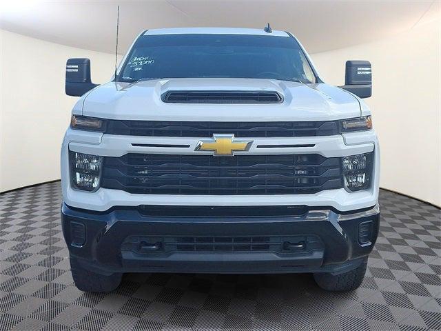2024 Chevrolet Silverado 2500HD 4WD Crew Cab Standard Bed Custom