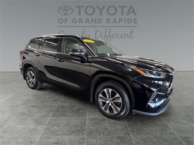 2021 Toyota Highlander XLE 2021 Toyota Highlander XLE