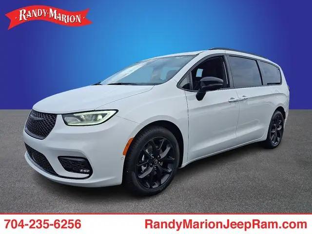 2026 Chrysler Pacifica Limited for sale in Wilkesboro, NC