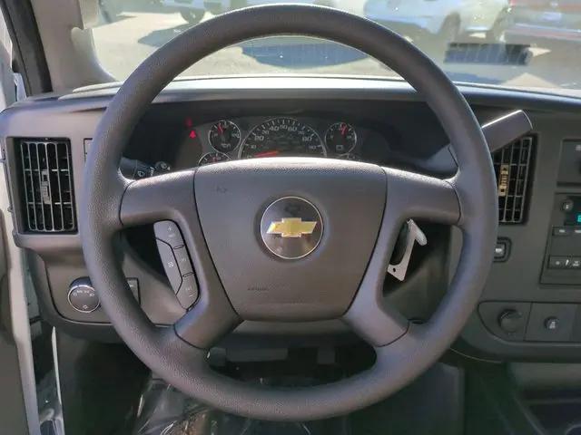 2025 Chevrolet Express Cutaway Work Van
