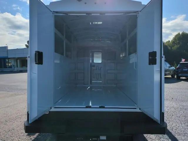 2025 Chevrolet Express Cutaway Work Van
