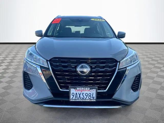 2022 Nissan Kicks SV Xtronic CVT