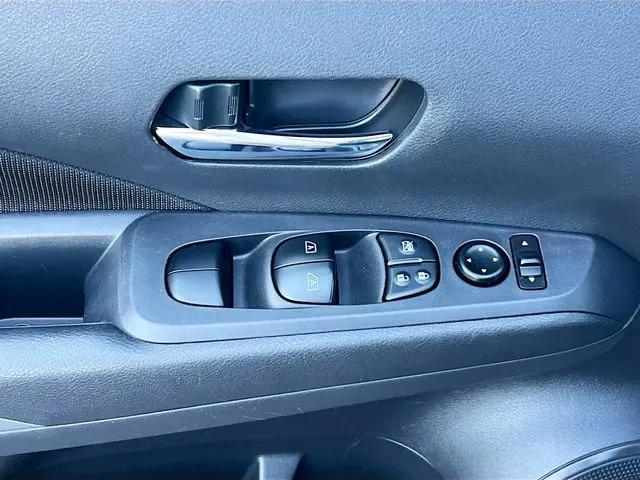 2022 Nissan Kicks SV Xtronic CVT