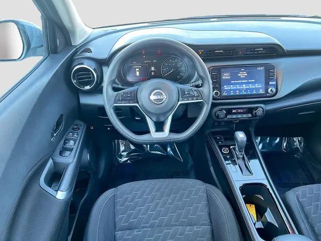 2022 Nissan Kicks SV Xtronic CVT