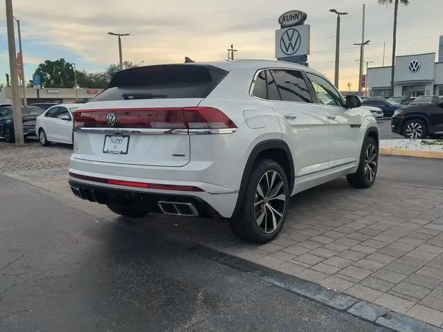 2026 Volkswagen Atlas Cross Sport SEL Premium R-Line