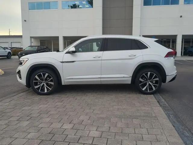 2026 Volkswagen Atlas Cross Sport SEL Premium R-Line