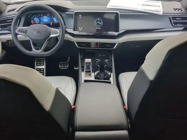 2026 Volkswagen Atlas Cross Sport SEL Premium R-Line