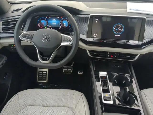 2026 Volkswagen Atlas Cross Sport SEL Premium R-Line