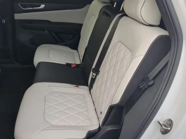 2026 Volkswagen Atlas Cross Sport SEL Premium R-Line