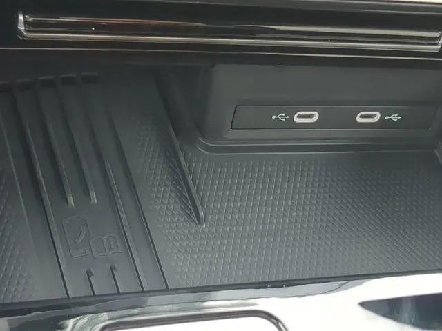2026 Volkswagen Atlas Cross Sport SEL Premium R-Line