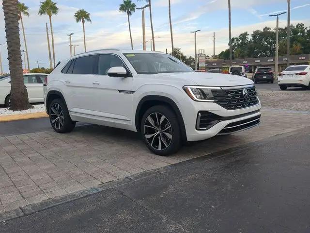 2026 Volkswagen Atlas Cross Sport SEL Premium R-Line