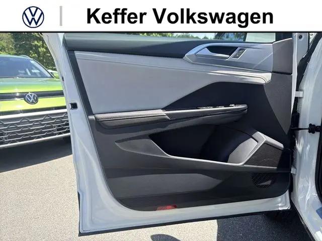 2026 Volkswagen Taos SE