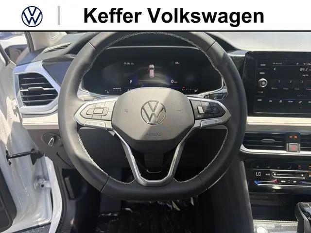 2026 Volkswagen Taos SE