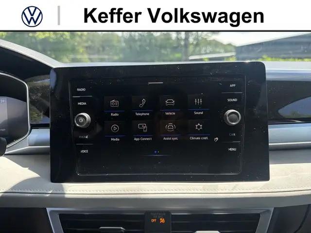 2026 Volkswagen Taos SE
