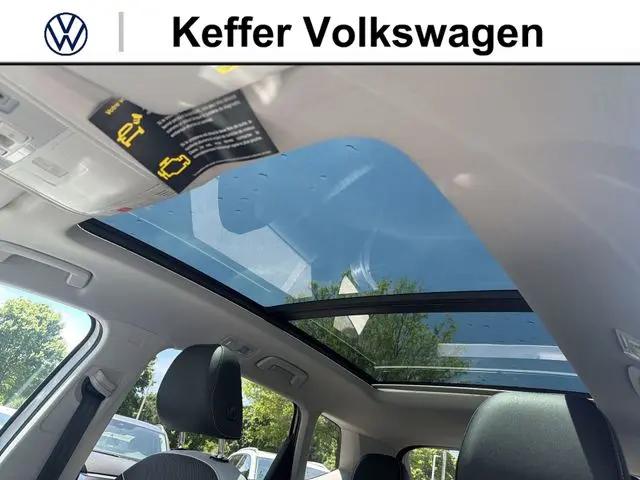 2026 Volkswagen Taos SE