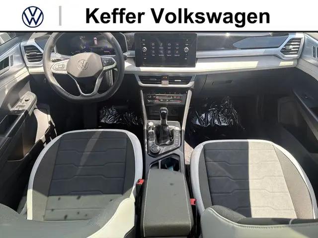 2026 Volkswagen Taos SE