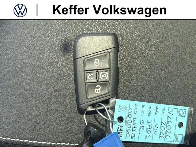2026 Volkswagen Taos SE